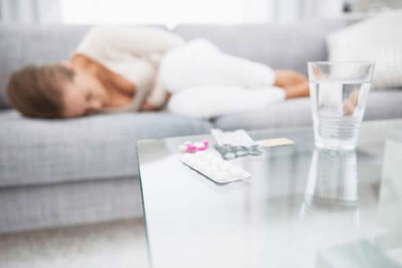 douleurs abdominales dues à la présence de parasites dans le corps